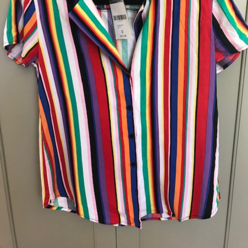 NWT Forever21 Button Down Multi Color Shirt - Picture 3 of 5